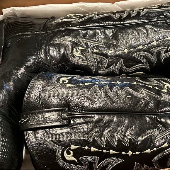 Tony Lama - Picture 6 of 6